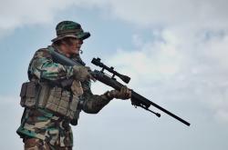 开云体育官网-逆转之夜，2026世界杯A组哥伦比亚闪电旋风击碎罗马尼亚，萨卡独舞点燃快速反击狂潮