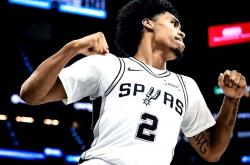 开云体育平台APP-鹈鹕完胜广东队，锡安统治全场