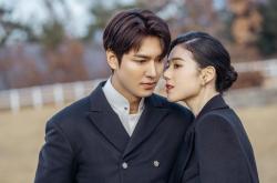 开云体育在线-逆流的太阳，当杜兰特失准，一颗硬核的东方日出照亮了菲尼克斯