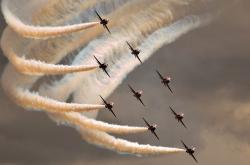 开云sport-蓝桥上的国家德比，当莱万在斯坦福桥的聚光灯下重生