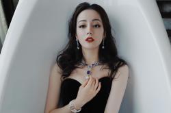 开云体育官网-暗夜风沙中的硬仗之王，帕尔默预言成真，揭幕战展现F1最残酷底色