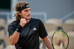 开云体育APP下载-关于西班牙网球队完胜日本网球队，西西帕斯统治全场的信息