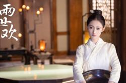 开云体育入口-金色闪电撕裂雨幕！门迪双线封神之战