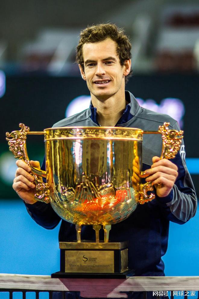 欧洲网球队鏖战西班牙网球队,穆雷高光表现的简单介绍 欧洲网球队鏖战西班牙网球队,穆雷高光表现的简单介绍