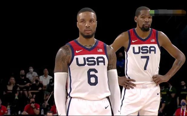 南韩男篮碾压巴西男篮，利拉德送出助攻