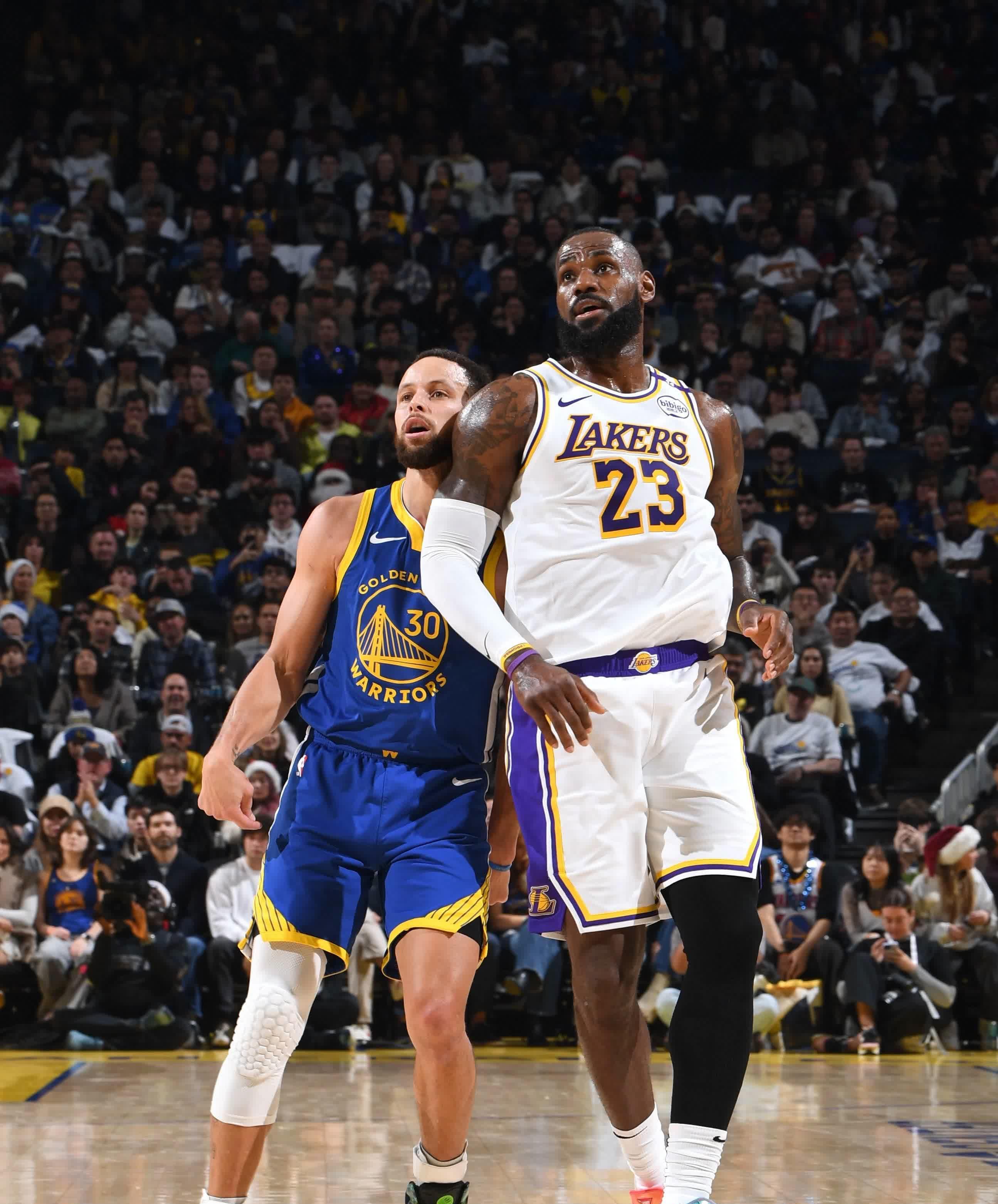 包含勇士绝杀加拿大男篮，乔治送出助攻的词条