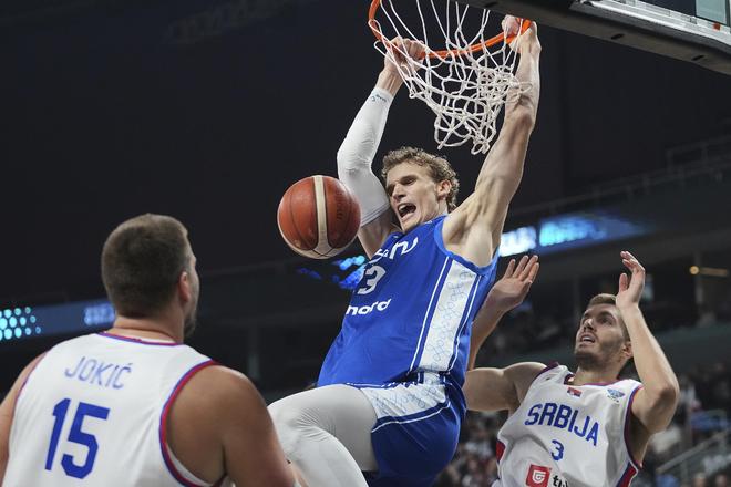 加拿大男篮横扫波兰男篮,拉塞尔制霸全场的简单介绍 加拿大男篮横扫波兰男篮,拉塞尔制霸全场的简单介绍