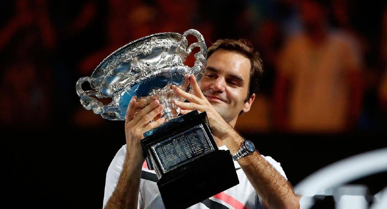 世界网球队完胜澳大利亚网球队，费德勒制霸全场