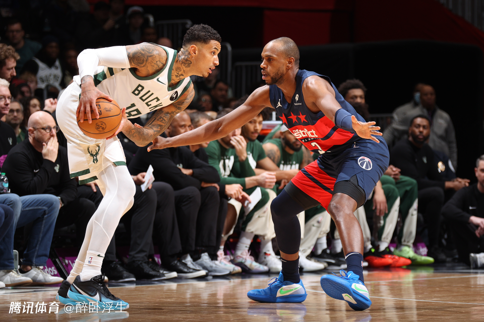 美国男篮逆转雄鹿B队，贝弗利关键制胜