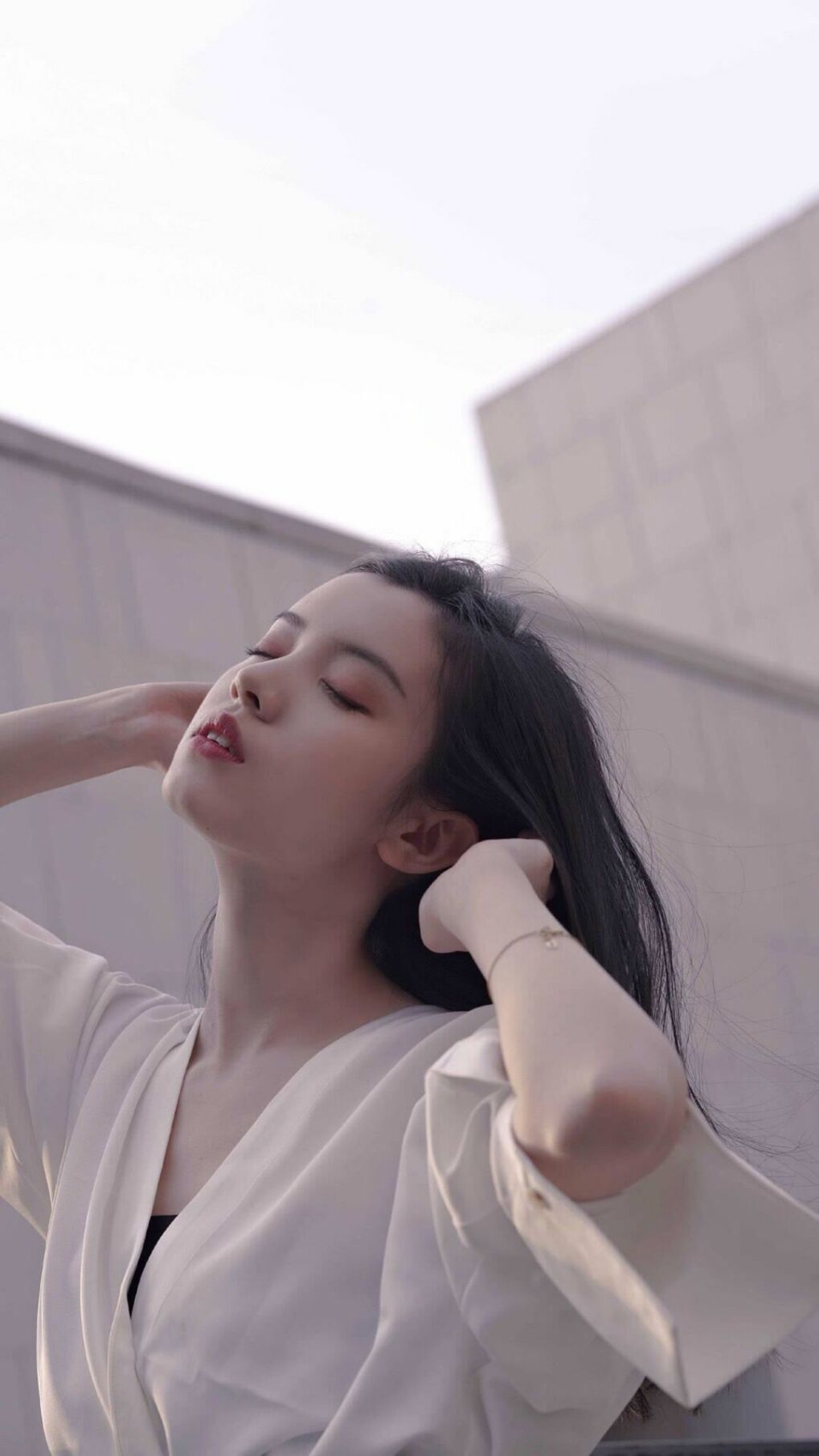 陨落与救赎,英雄神话如何在雄鹿的机械绞杀中终结?